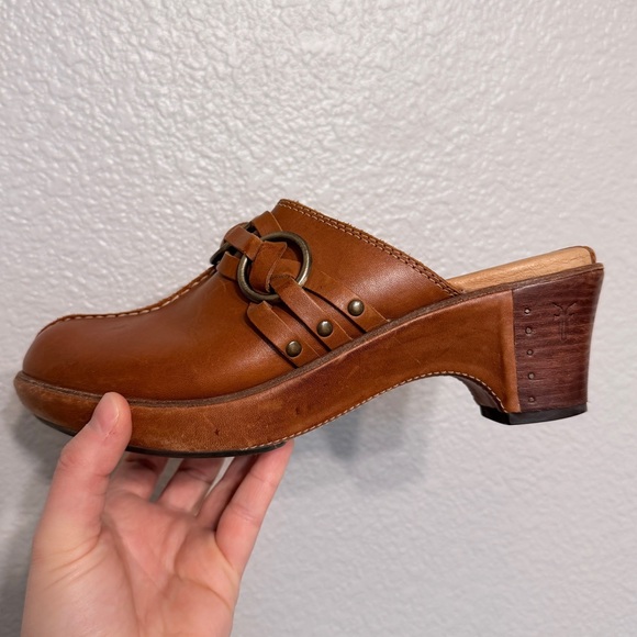 Frye Cheryl Triple Ring Boho Western Clog Mules in Brown Leather - Women’s 8 - Picture 5 of 10